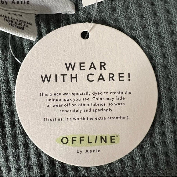 NWT Aerie Offline cropped tank top size medium - Picture 8 of 12